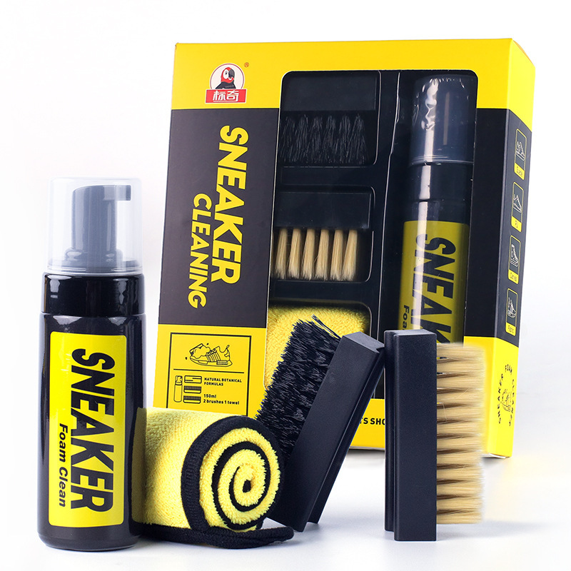 Tuta per la pulizia delle scar - On Sneaker Care recensione e prezzo